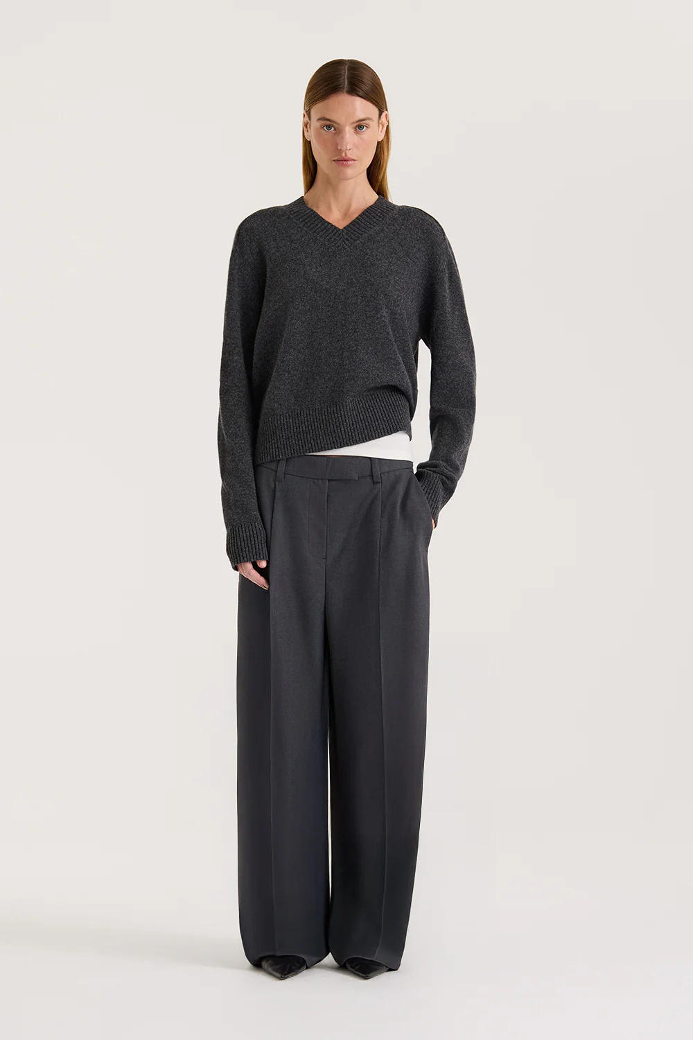 Ines V neck jumper